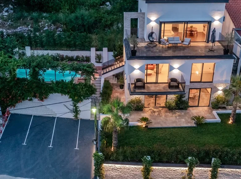 Villa 8 chambres  en Markovici, Monténégro