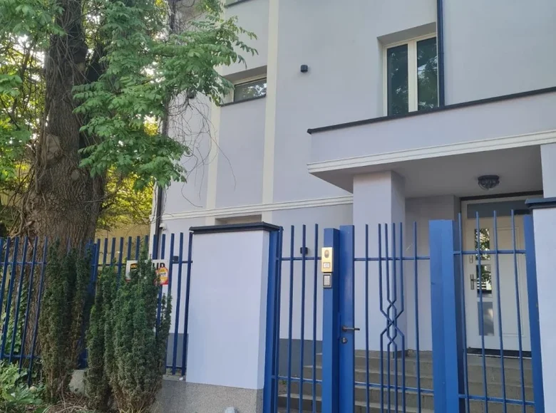 8 room house 379 m² Warsaw, Poland
