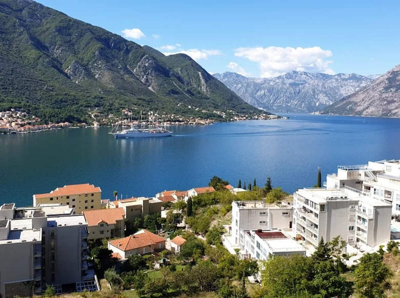 Appartement 2 chambres 74 m² Dobrota, Monténégro