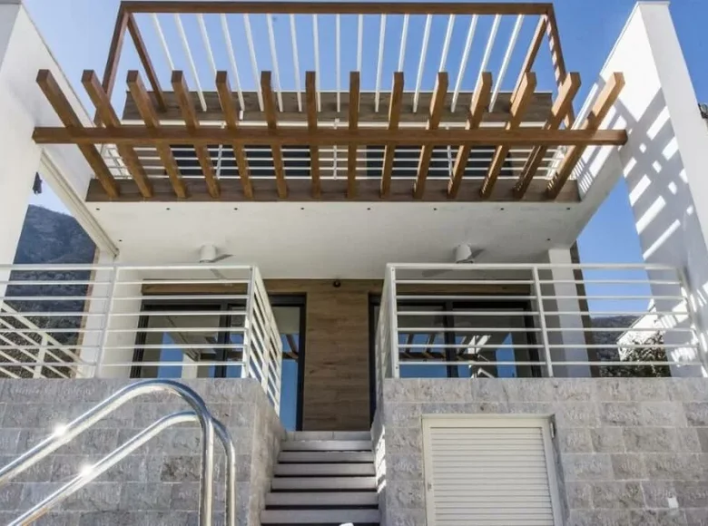 Villa 4 chambres 371 m² Muo, Monténégro
