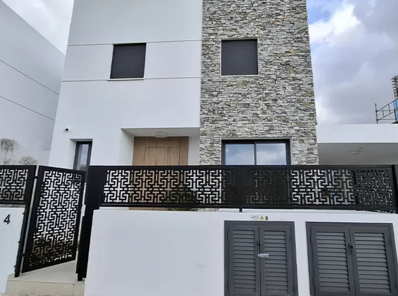 5 bedroom villa  Lakatameia, Cyprus