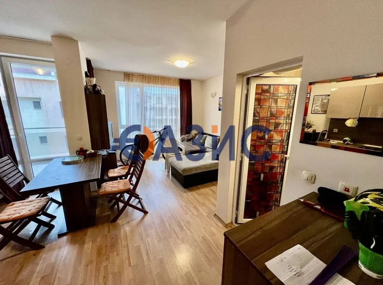 Квартира 2 спальни 60 м² Несебр, Болгария