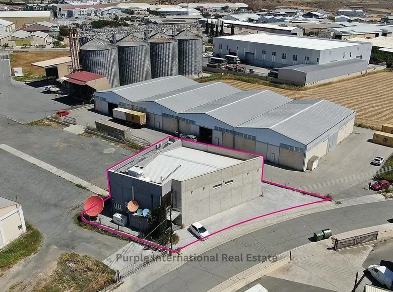 Fabrication 523 m² à Dali, Chypre