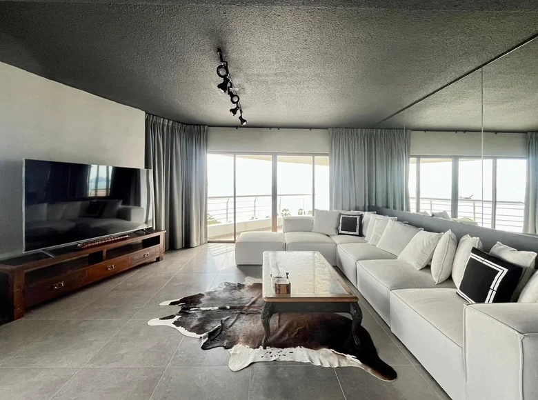 Kondominium 1 Schlafzimmer 110 m² Pattaya, Thailand