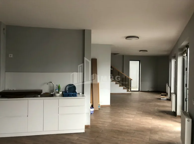 Propriété commerciale 100 m² à Tbilissi, Géorgie