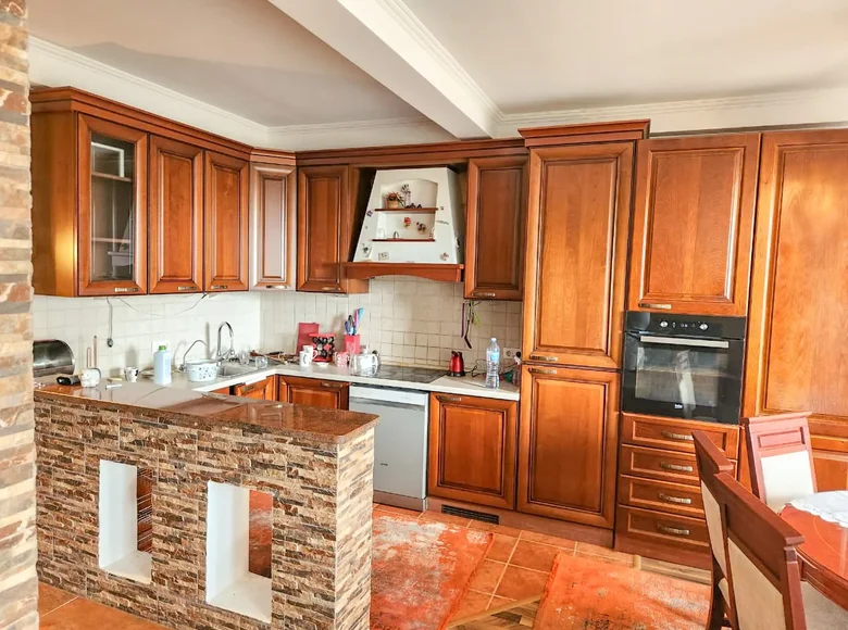 Mieszkanie 4 pokoi 200 m² Bar, Czarnogóra