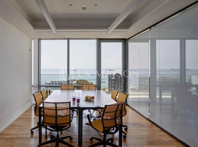 Bureau 185 m² à District de Limassol, Chypre
