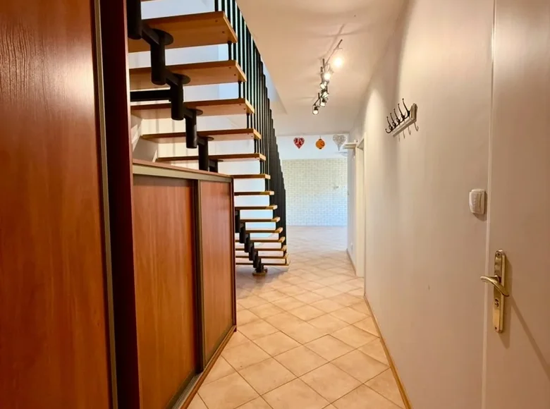 Квартира 5 комнат 102 м² Любонь, Польша