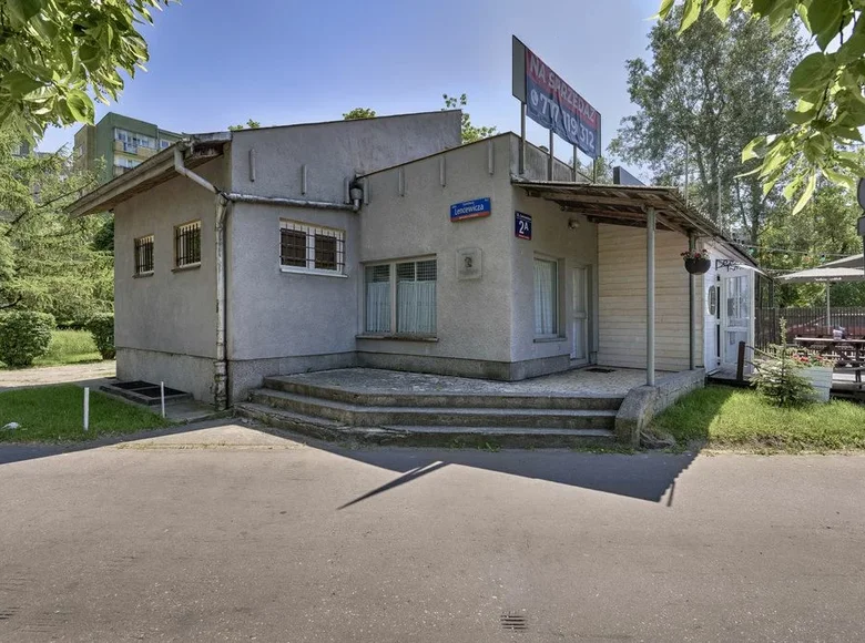 Commercial property 77 m² in Warsaw, Poland