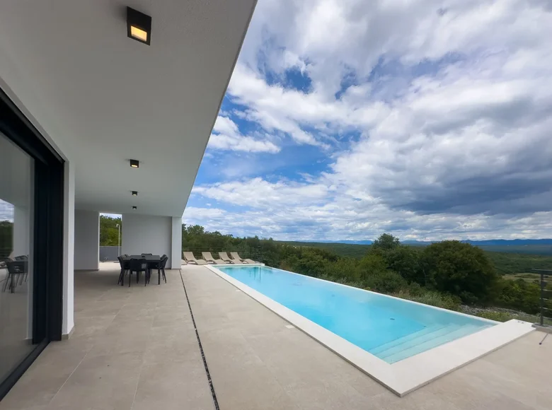 4 bedroom Villa 237 m² Omisalj, Croatia
