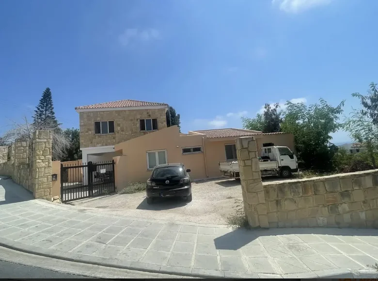 Dom 5 pokojów  Chloraka, Cypr