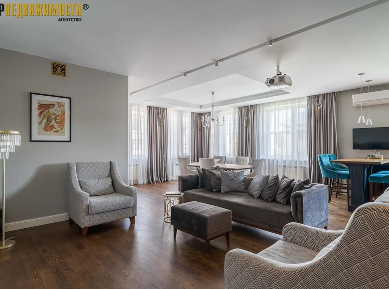 Mieszkanie 4 pokoi 156 m² Mińsk, Białoruś