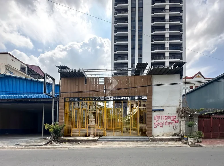 Parcelas 325 m² en Sangkat Phsar Daeum Thkov, Camboya