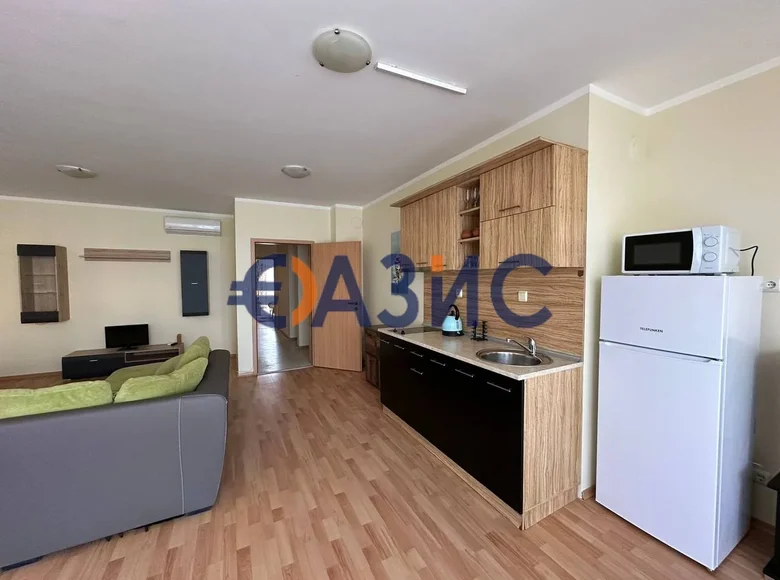 Квартира 3 спальни 121 м² Равда, Болгария