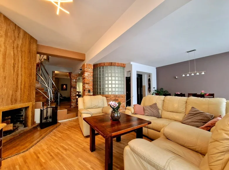 Apartamento 360 m² Lodz, Polonia