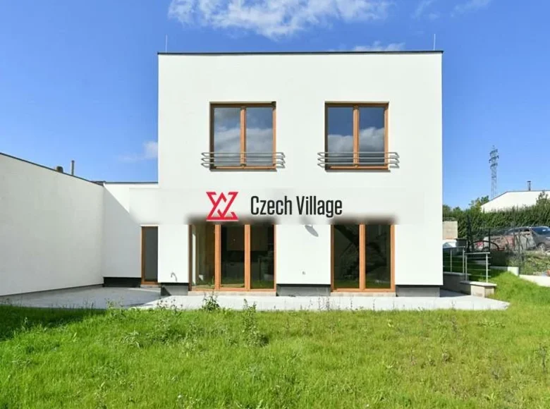 Apartment 160 m² Statenice, Czech Republic