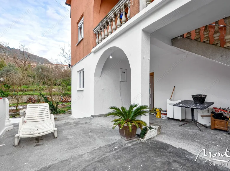 Wohnung 2 Schlafzimmer 75 m² Tivat, Montenegro