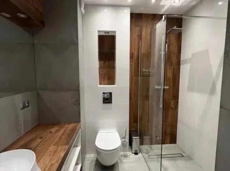 Apartamento 2 habitaciones 49 m² en Poznan, Polonia