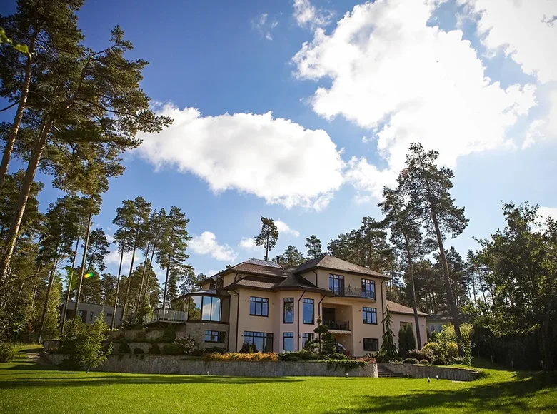 6-Schlafzimmer-Villa 730 m² Sunisi, Lettland
