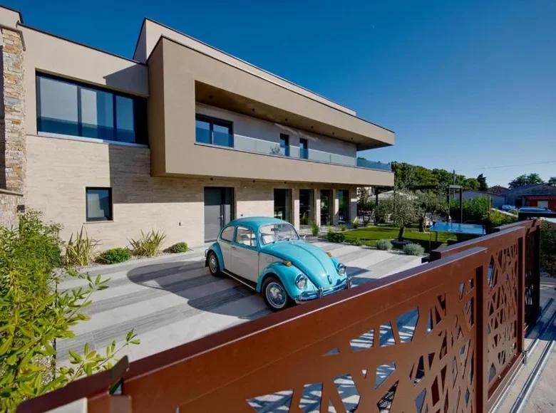 4 bedroom Villa 200 m² Grad Pula, Croatia