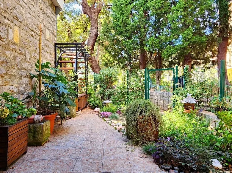 Szeregowiec 4 pokoi 100 m² Petrovac, Czarnogóra