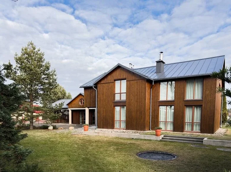 Casa 246 m² Piatryskauski sielski Saviet, Belarús