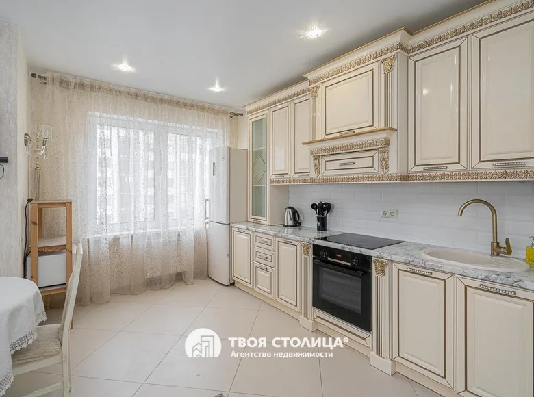 Квартира 3 комнаты 80 м² в Минске, Беларусь