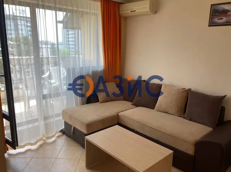 Квартира 2 спальни 58 м² Несебр, Болгария