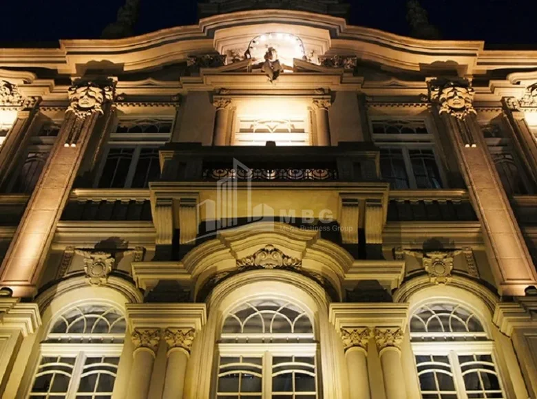 Propriété commerciale 1 500 m² à Tbilissi, Géorgie