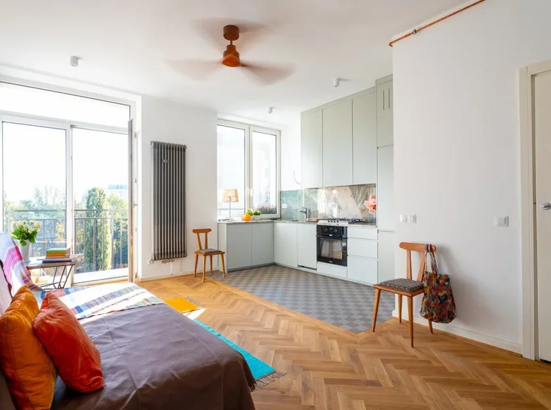2 room apartment 46 m² in Warsaw, Poland
