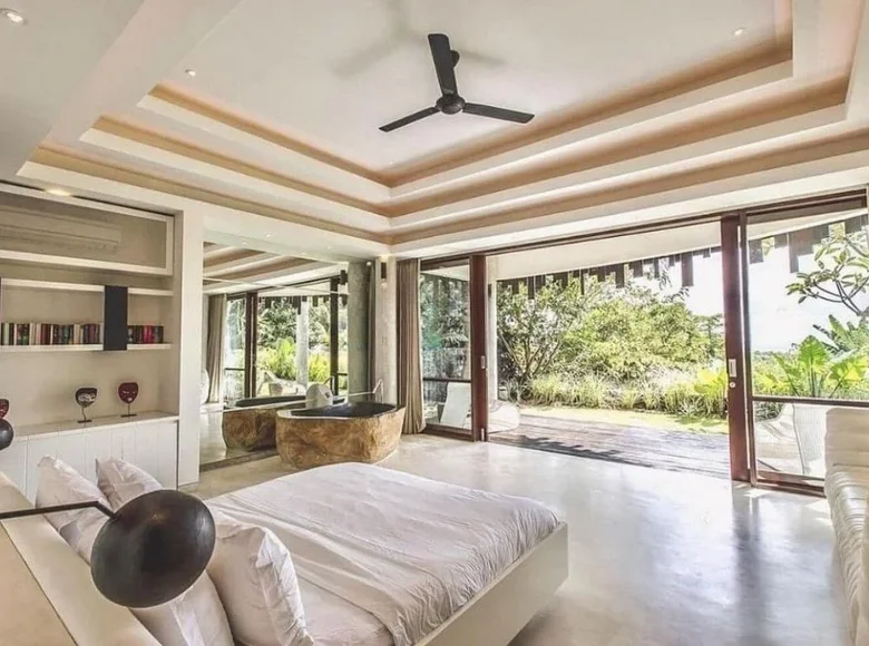 4-Schlafzimmer-Villa 1 325 m² Ungasan, Indonesien