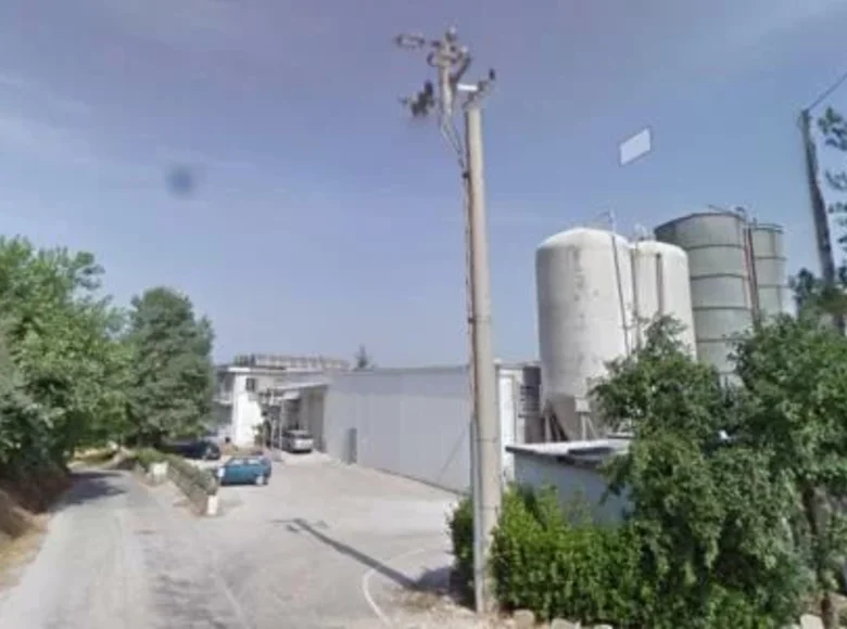 Nieruchomości komercyjne 2 100 m² Terni, Włochy