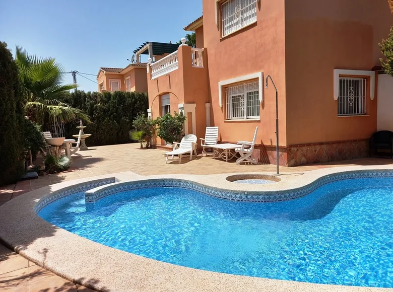 Willa 4 pokoi 350 m² lAlfas del Pi, Hiszpania