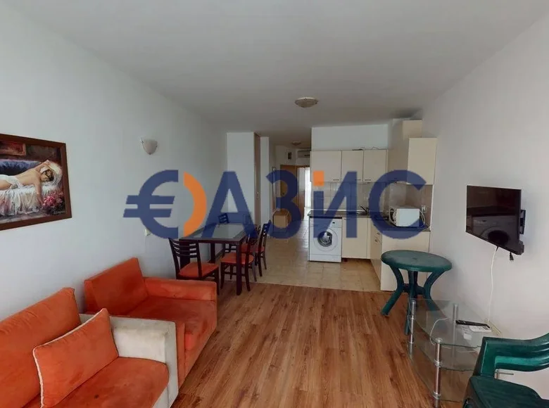 Mieszkanie 2 pokoi 74 m² Nesebyr, Bułgaria