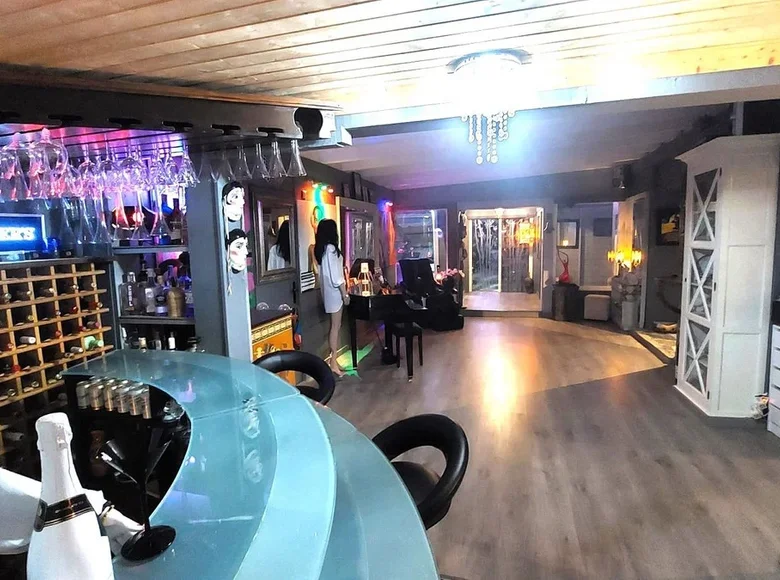 5-Schlafzimmer-Villa 290 m² Bel Air, Spanien