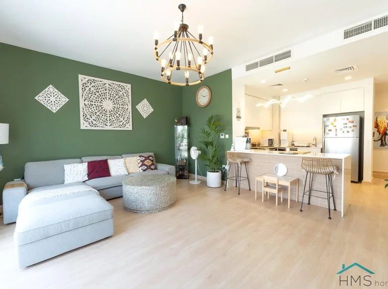 Apartamento 3 habitaciones 2 740 m² Dubái, Emiratos Árabes Unidos