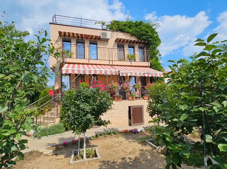 Dom 7 pokojów 330 m² Sweti Włas, Bułgaria