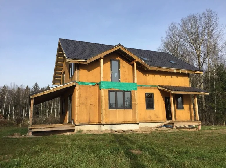 Дом 160 м² Беларучский сельский Совет, Беларусь