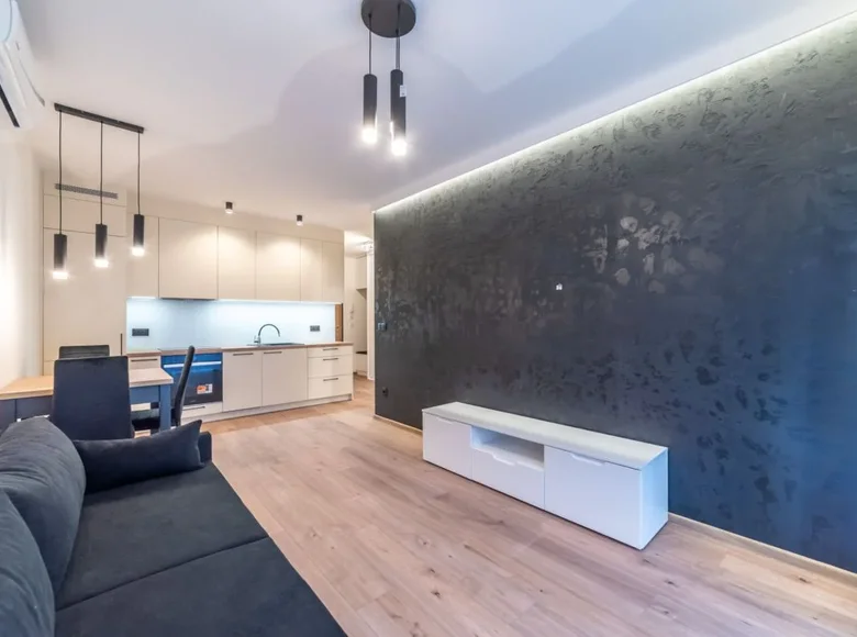 2 room apartment 39 m² in Warsaw, Poland