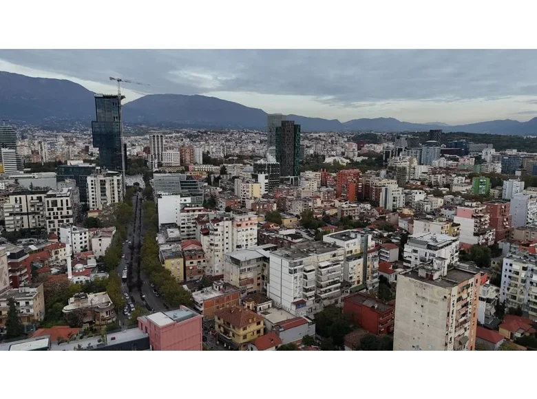 Квартира 3 комнаты 94 м² Тирана, Албания