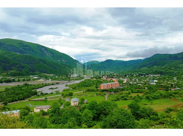 Atterrir 6 000 m² Tbilissi, Géorgie