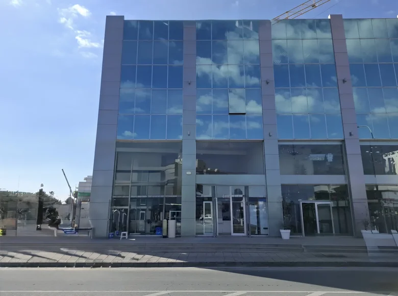 Shop 100 m² in Limassol District, Cyprus