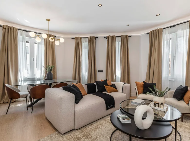 Квартира 3 спальни 125 м² Мадрид, Испания