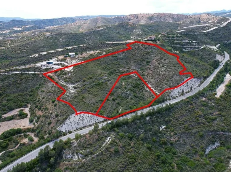 Land 1 room  Pano Lefkara, Cyprus