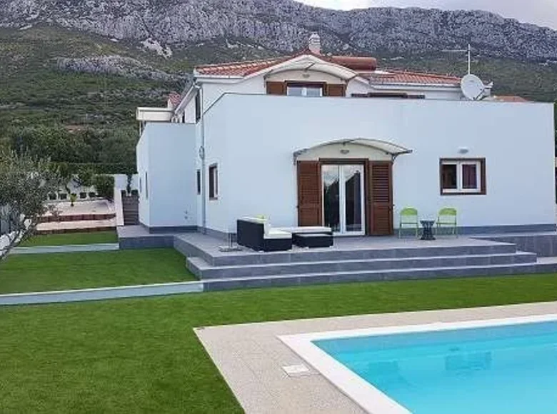 Villa de 7 dormitorios 235 m² Croacia, Croacia