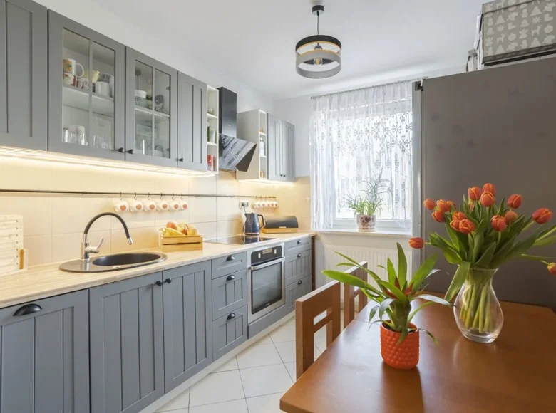 3 room apartment 65 m² Warsaw, Poland