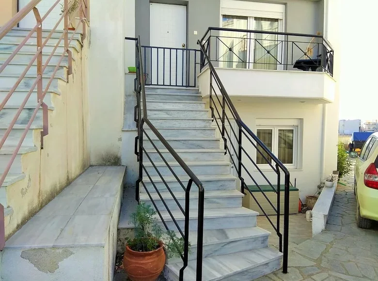 Szeregowiec 2 pokoi 150 m² Epanomi, Grecja