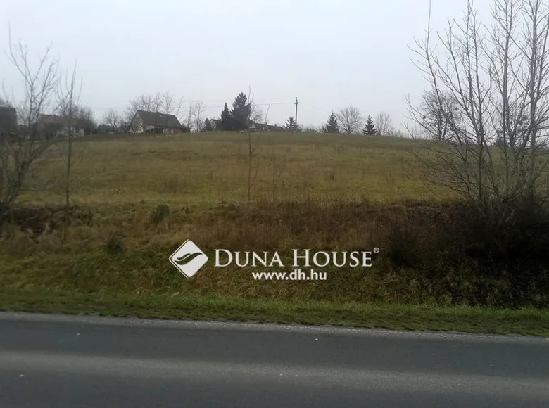 Parcelas 9 717 m² Kaposvari jaras, Hungría