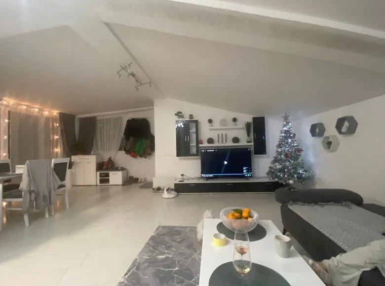 Mieszkanie 2 pokoi 84 m² Zagrade, Czarnogóra