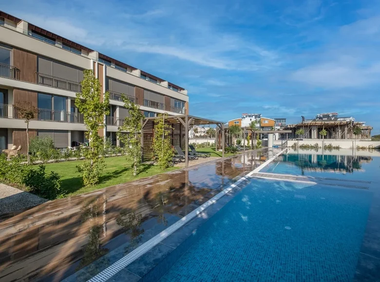 2 bedroom apartment 73 m² Muratpasa, Turkey